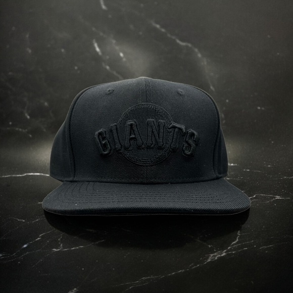 Pro Standard Other - NEW San Francisco Giants PRO STANDARD SnapBack Hat Triple Black Flat Brim Cap